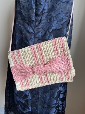 Woven Straw Crossbody Bag with Pink Bow Accent